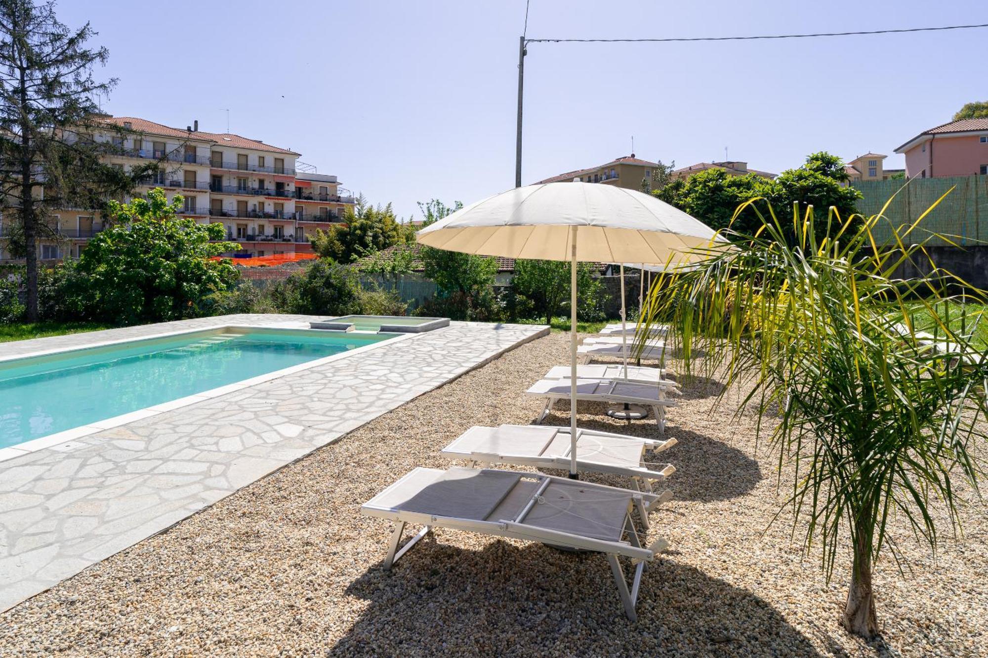 Il Gattino di Porto - apt 1 - Monolocale veranda piscina Imperia Esterno foto